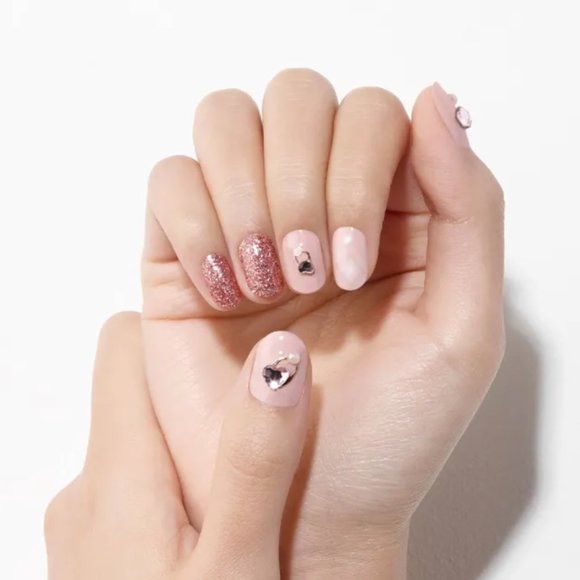 Dashing Diva “Prosecco Pink / GVP274B” Gloss Palette Premium Pink Nail Strips - Picture 1 of 4